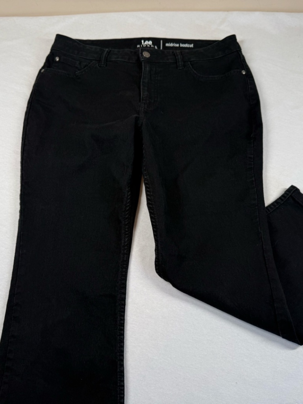 Lee Riders Women's Midrise Bootcut Jeans Size 14P - Black